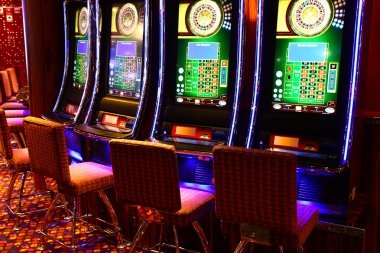 Secure payment methods including QRIS and e-wallets on opaltogel link